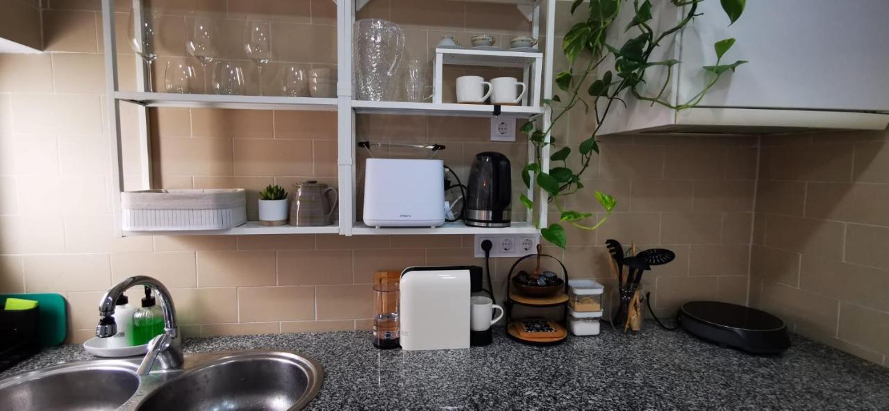 Quarto Duplo Com Kitchenette, Wc E Patio Privativo Corroios Zewnętrze zdjęcie